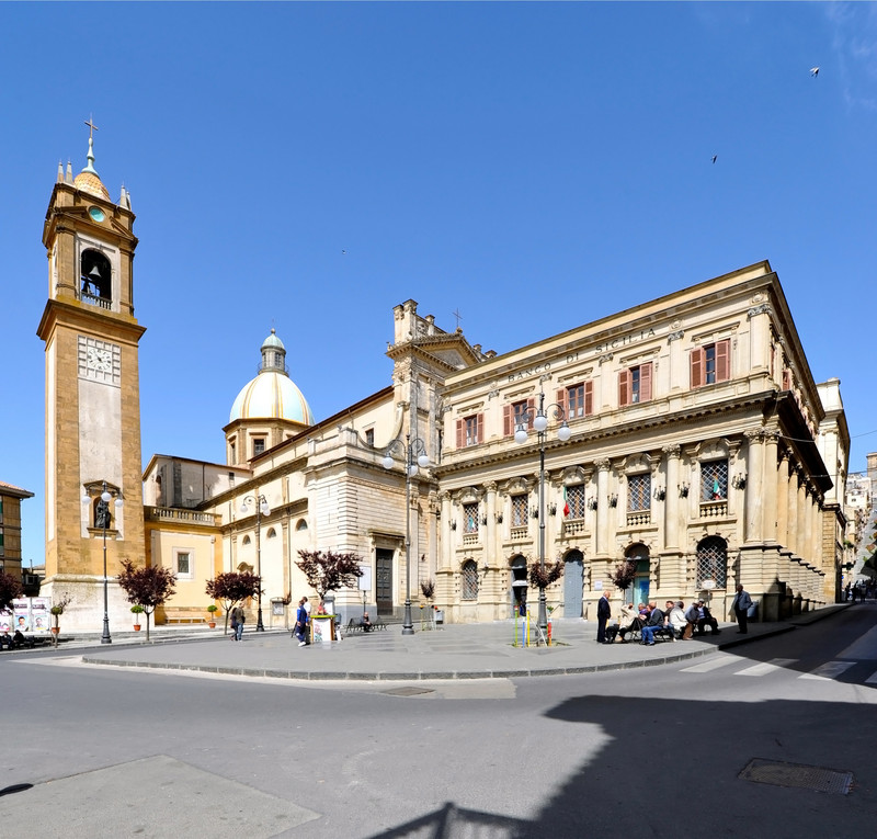 Piazza Umberto I